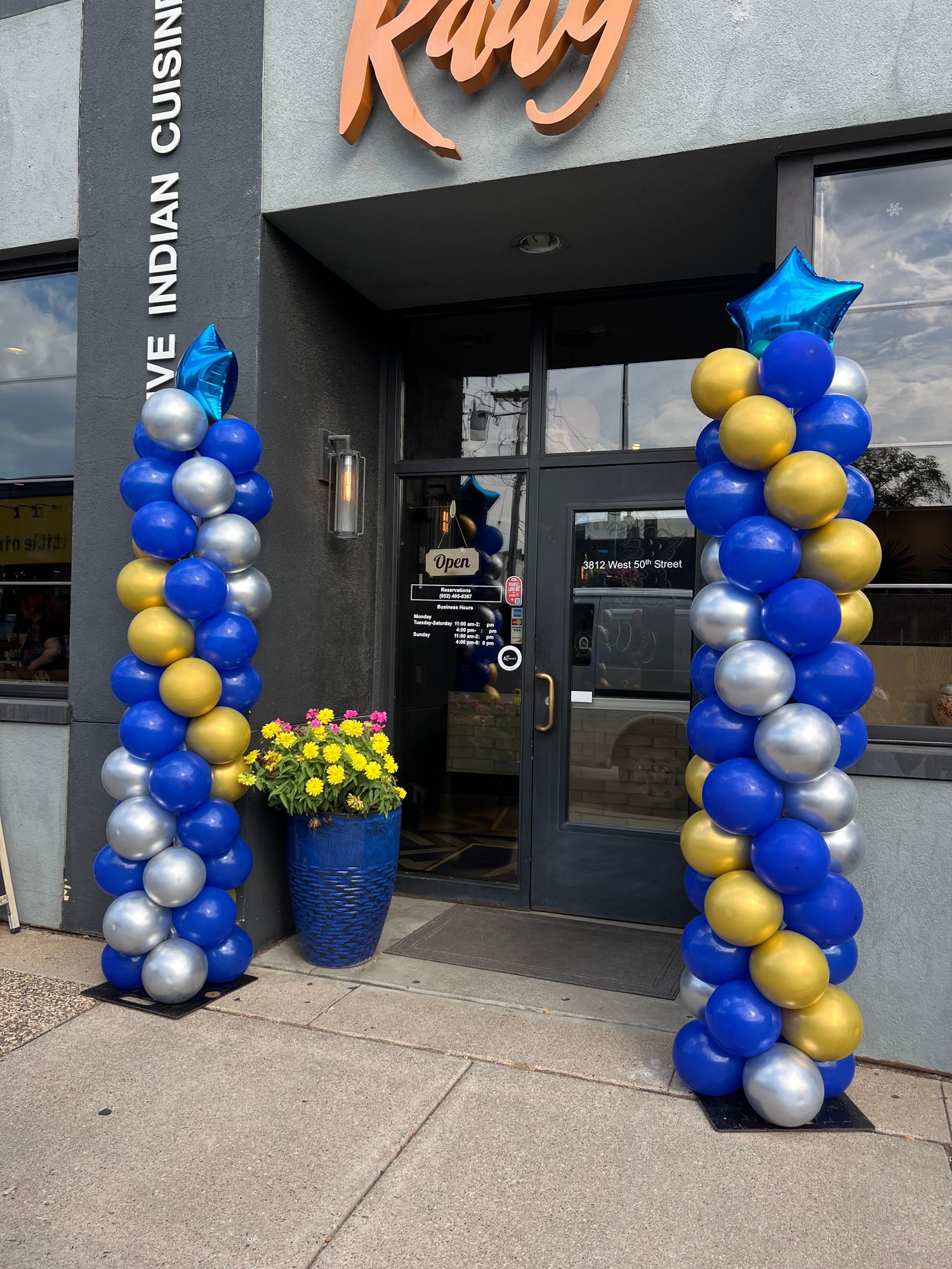 Balloons Columns - Ground